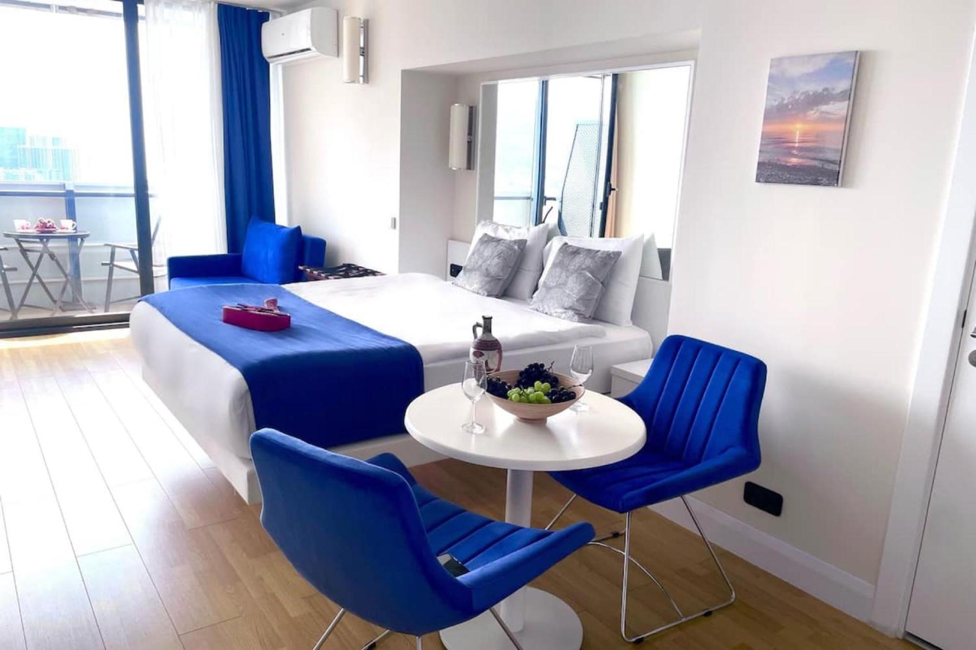 Sea View Orbi City Aparthotel Batumi Exterior foto